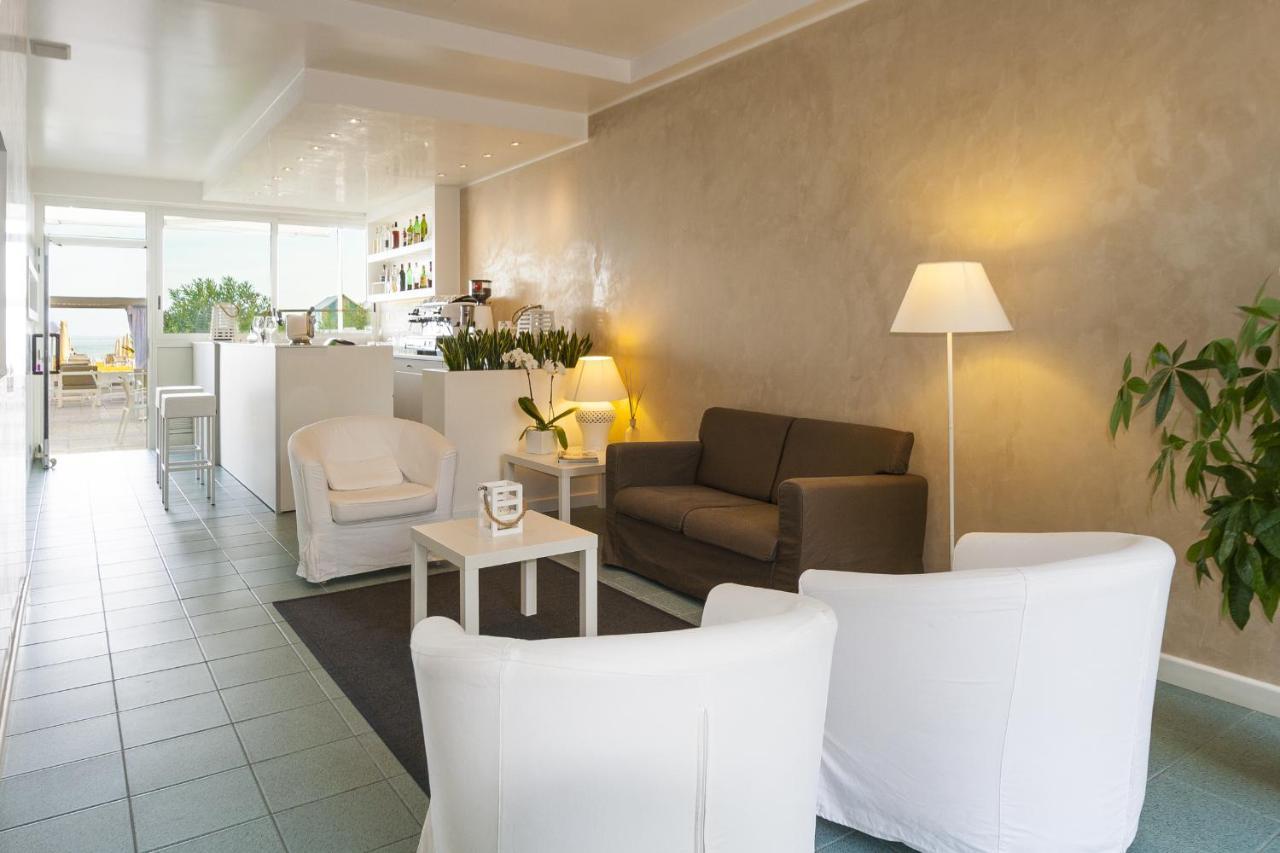 Hotel Sanremo 3*